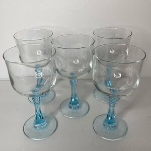 EUC Vintage Set of 5, Clear with Blue Faceted Stem Glass Wine Glasses